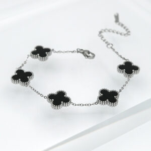Clover Silver (B)